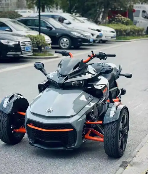 庞巴迪倒三轮摩托车 进口庞巴迪四轮沙滩车三轮f3行政倒三轮摩托车