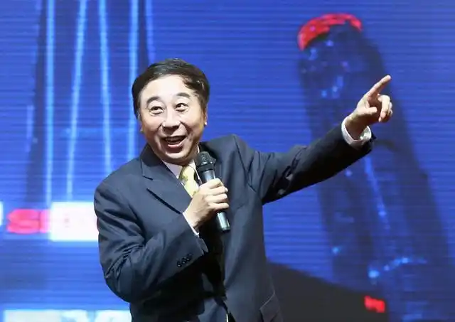 冯巩简历及个人资料,冯巩简历(牛群:曾是冯巩"御用搭档")