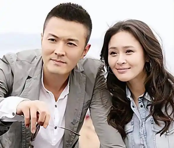 那段时间胡俊基本上每周都要去见于明加,从上海不辞辛苦飞往北京.