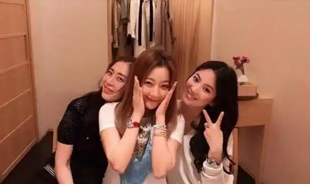 事业嫁薛景求老公满心愧疚在影帝奖座写上她名字_艺术_孙艺真_宋慧乔