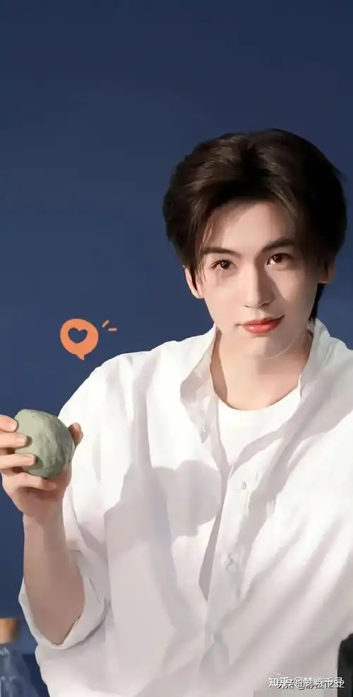 最受观众喜爱的男艺人排名白敬亭25成毅13李现第9朱一龙第3