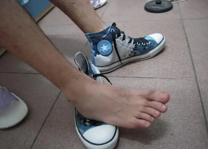 帅脚之恋(二十一) - 狂野男孩 - 帅哥☆脚の恋☆博客