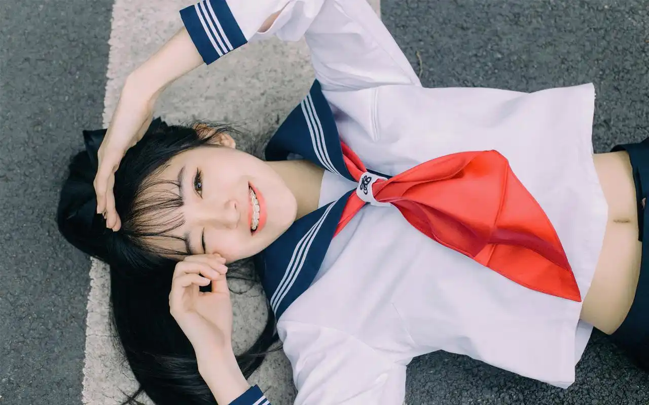 清纯美女水手制服清新写真图片壁纸