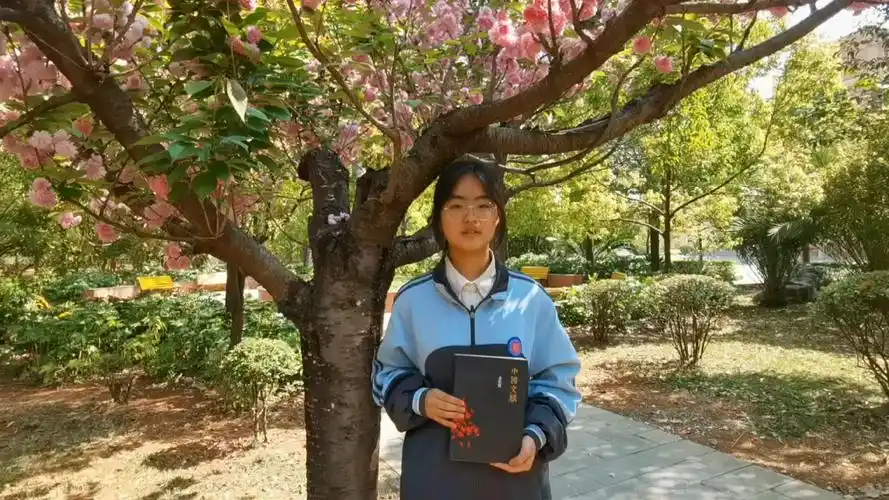 昭通市实验中学:让阅读成为习惯 让书香溢满校园