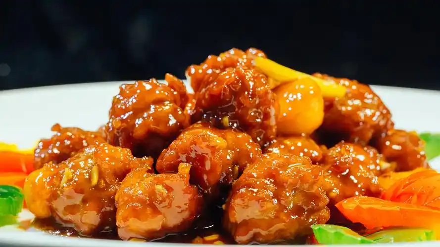 据传源于宋初,是闽菜系中一道古老传统的菜肴.