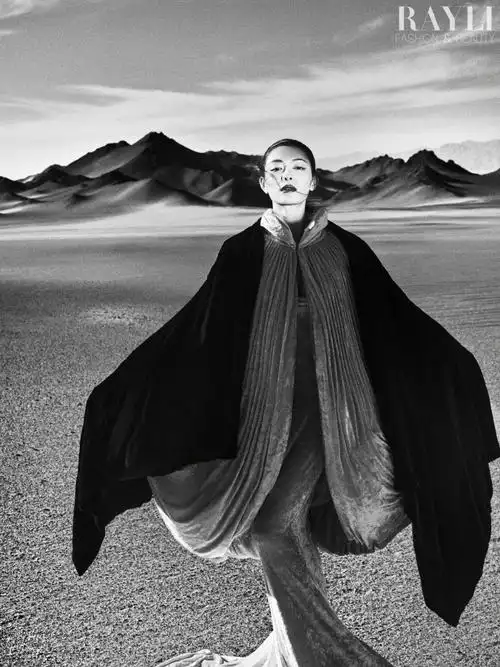 瑞丽服饰美容##钟楚曦快意江湖大片##钟楚曦瑞丽封面