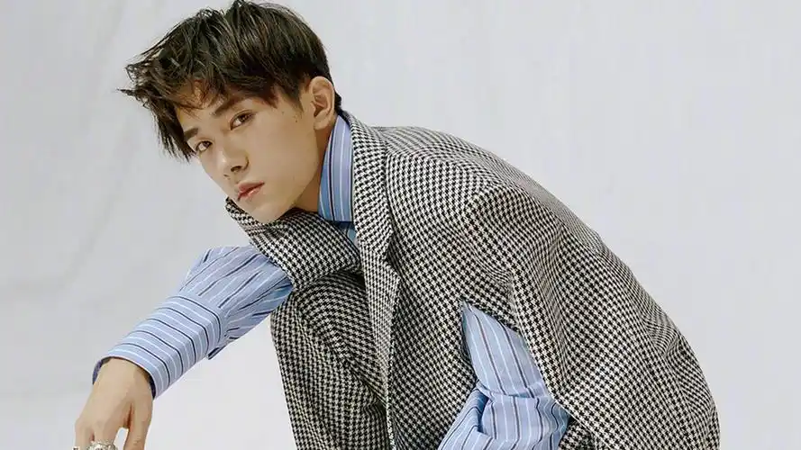 明星 易祥千玺 明星风尚壁纸【1】明星壁纸图片_桌面壁纸图片_壁纸