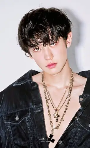 朴灿烈 来自ins高清壁纸无水印 - 微博