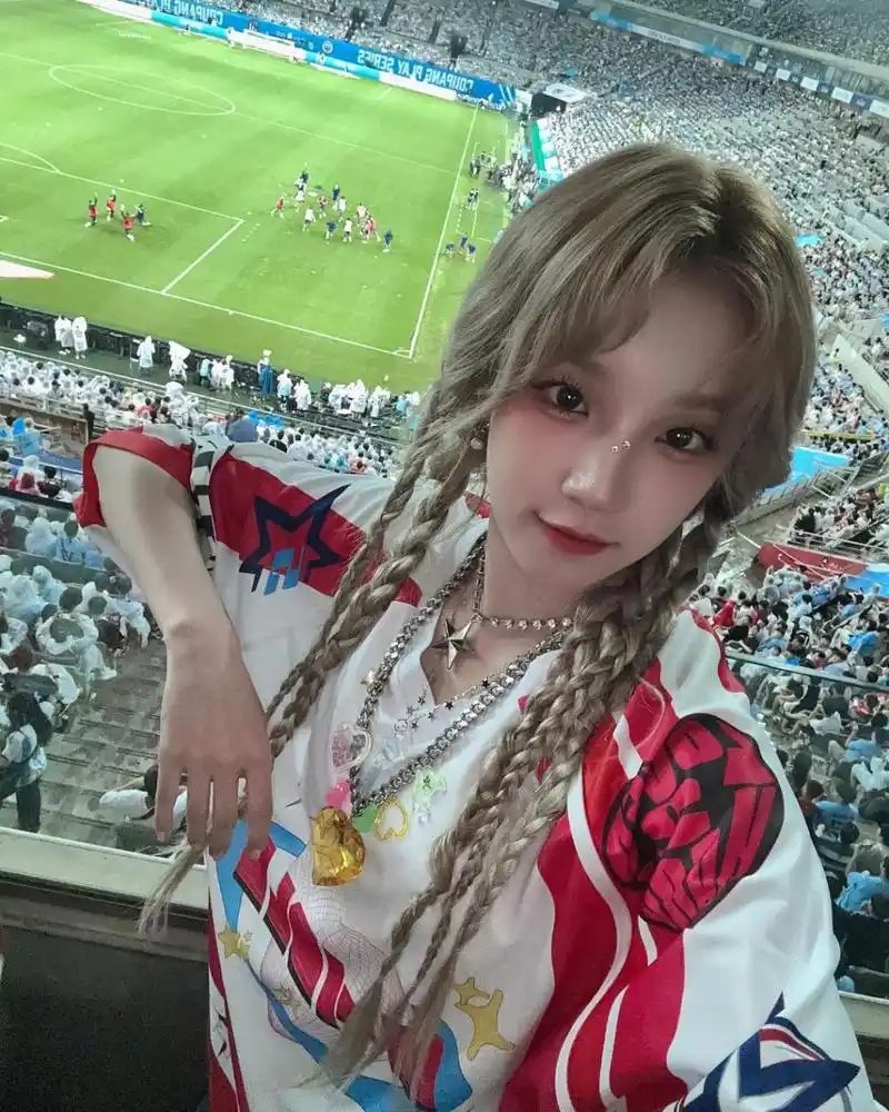 明星动态# #明星穿搭# #宋雨琦