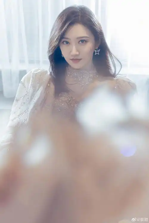 景甜是在逃公主吧##景甜碎钻公主裙##景甜公主裙九宫格##景甜公主裙