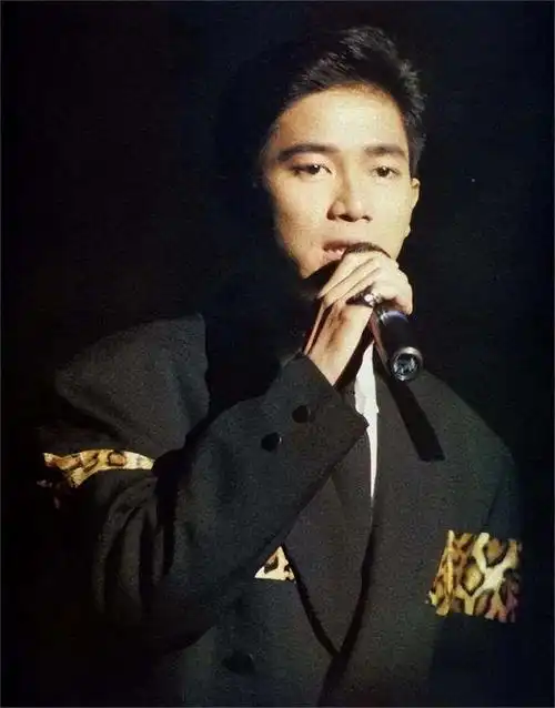 真正的颜值与才华并存,殿堂级十大粤语男歌手,各种大奖赢到手软