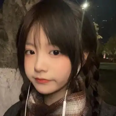 一看就不是网图的女生头像