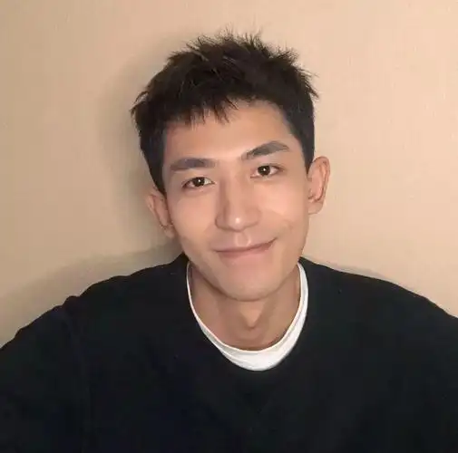 留吕根小飞机短碎发好帅67