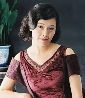 跟初恋相守8年,分手后她赌气嫁给初恋好兄弟,却意外收获幸福!