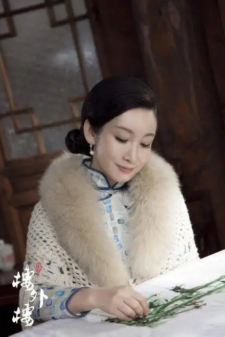 最丑金马影后秦海璐穿上旗袍后完美诠释什么叫高级感