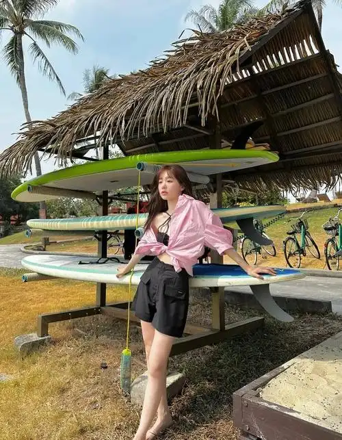 徐梦洁光脚美腿写真集,超多图一次看够