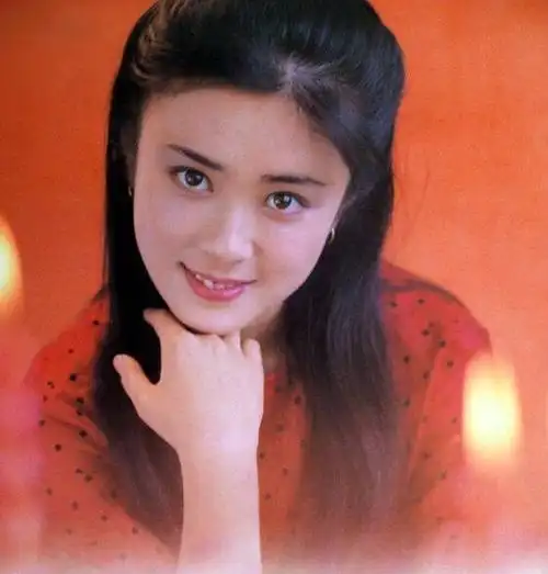 看傅艺伟的旧照真是让人感叹