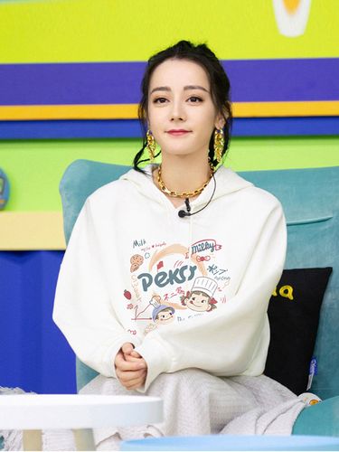 迪丽热巴同款春秋薄款卫衣女不二家涂鸦卡通上衣白色连帽长袖潮牌