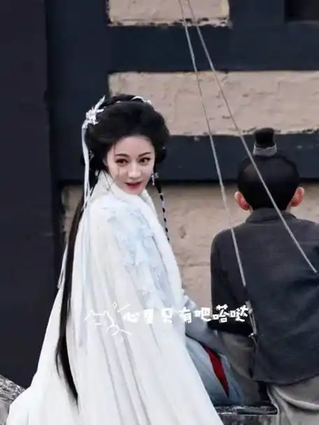 迪丽热巴小时候的童年照片##迪丽热巴小时候的照片