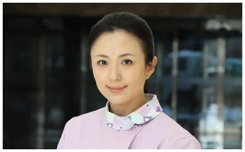 她在拍戏途中意外怀谜如今10年过去了孩子的父亲仍然是个谜