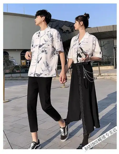 boy一裙一衣情侣装夏装2022新款小众情侣男t恤港风夏季情侣款套装裙子