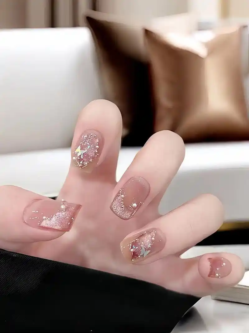 超仙气好看的短款蝴蝶美甲富家千金高级显白纯欲穿戴甲