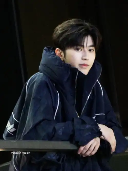 帅哥的本质就是小可爱哇    #蔡徐坤#ride or die至死不渝-蔡徐坤