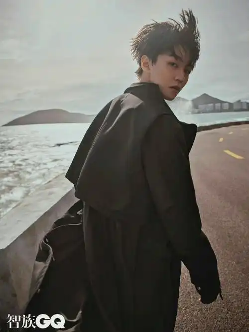 王俊凯长这个样子哟