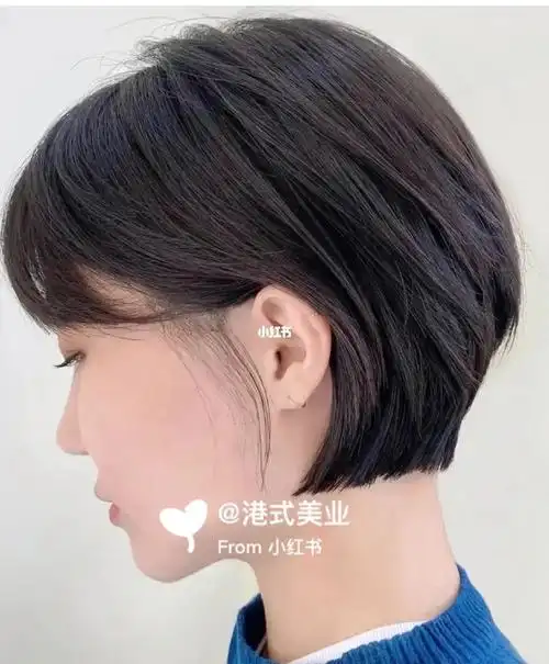 感清爽短发减龄又显脸小很有少年风气感层次感丰富,头发整体打薄做线