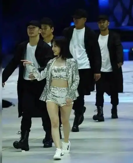 一米五九的王子文戳破了娱乐圈太多女明星的身高伪装