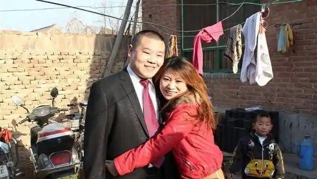 好样的岳云鹏:师傅郭德纲力挺他,妻子护他,朋友夸他_姐姐_工作_小时候