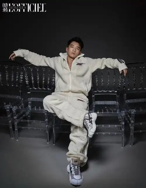 郑恺 角色以内 身份以外 | 封面明星|演员|邓超|孙俪|小沈阳_网易订阅