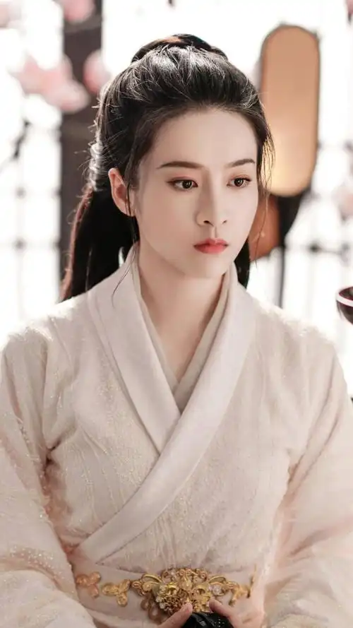 白发 容乐 张雪迎