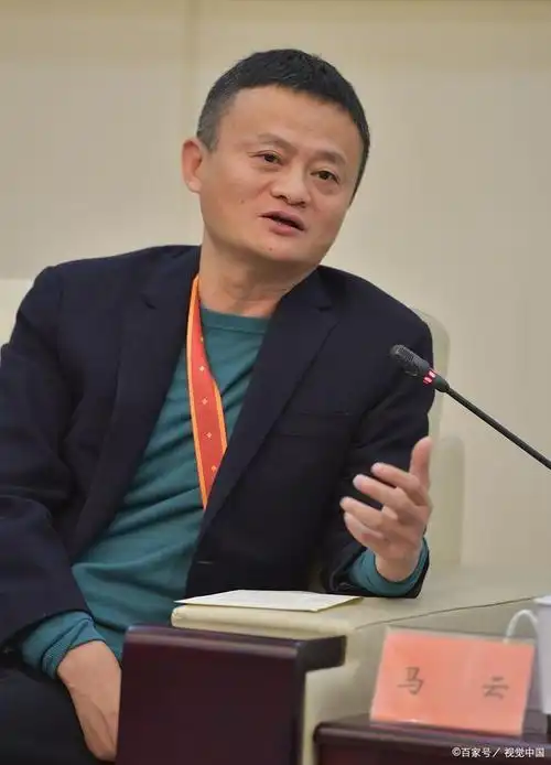 马云本人还没有回归,但是作为他最好的朋友,最好的合作伙伴,蔡崇信,却