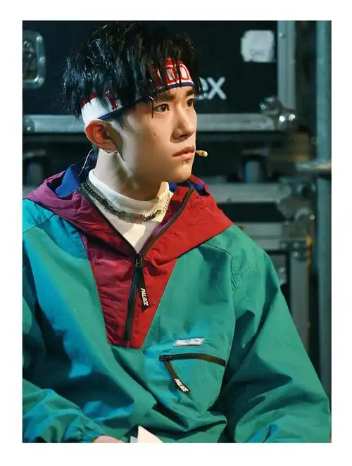 衣服这就是街舞易烊千玺同款衣服外套男宽松连帽上衣情侣冲锋衣夹克潮