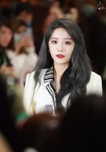 刘雨昕 喻言南京线下活动饭拍,来品品美女的状态