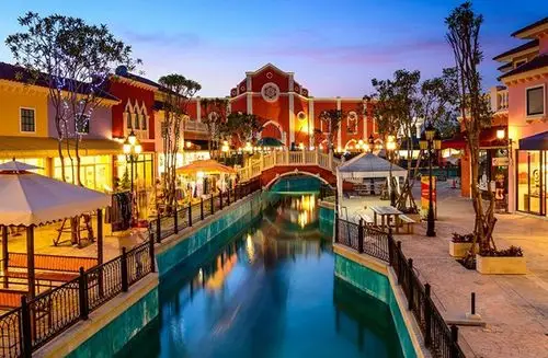 华欣深受王室喜爱的度假胜地有这样好玩的游乐园和集市