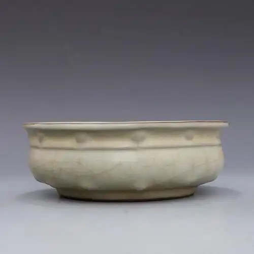 官窑 天青釉 鼓钉 圆形洗