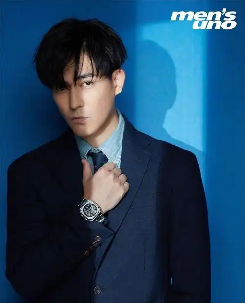 简介:周渝民酷帅11月杂志大片写真图片,分享一组周渝民图片给大家,图