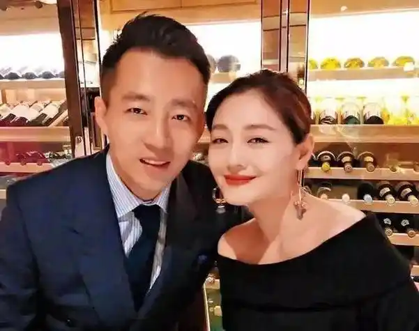 扒叔大爆料鹿晗关晓彤的孩子瓜范冰冰和弟弟范丞丞的料大s的孩子危了