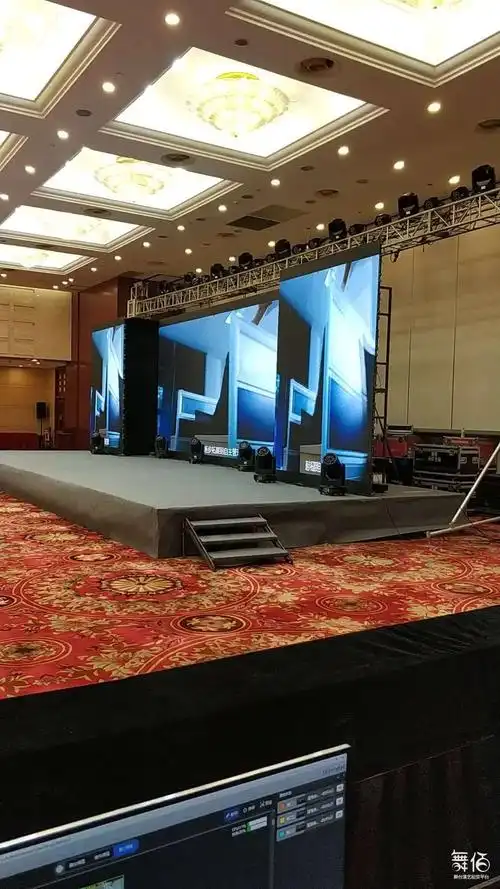 led高清大屏-舞台灯光设备租赁_舞美音响背景租赁_舞台搭建led灯租赁
