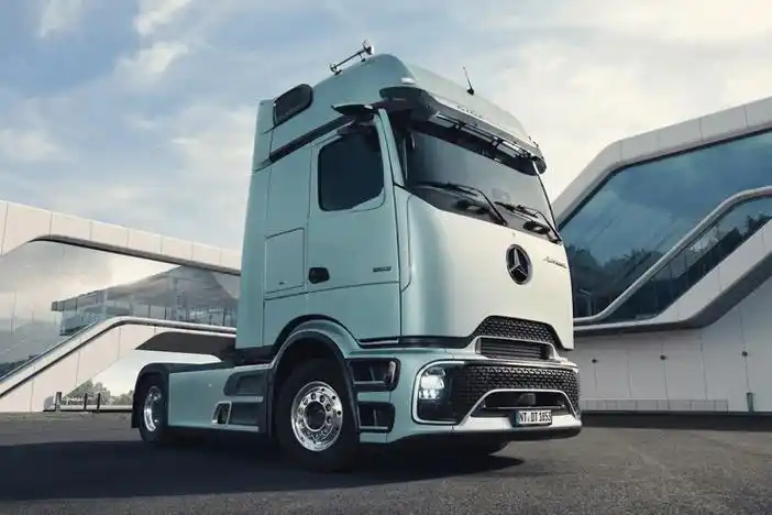 重磅!全新梅赛德斯-奔驰actros l亮相