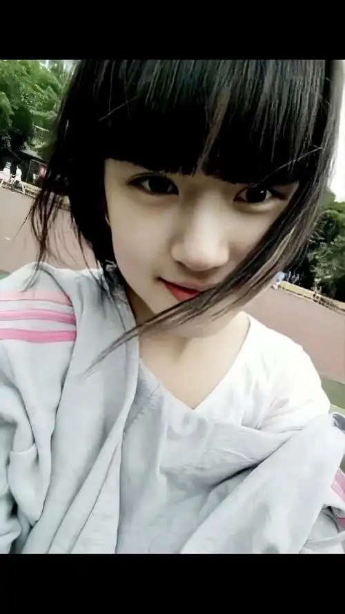 赵露思#你们肯定想不到小时候网上看到的网图是赵露思吧!