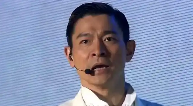 刘德华大喊我回来啦 上海演唱会拉开序幕 二