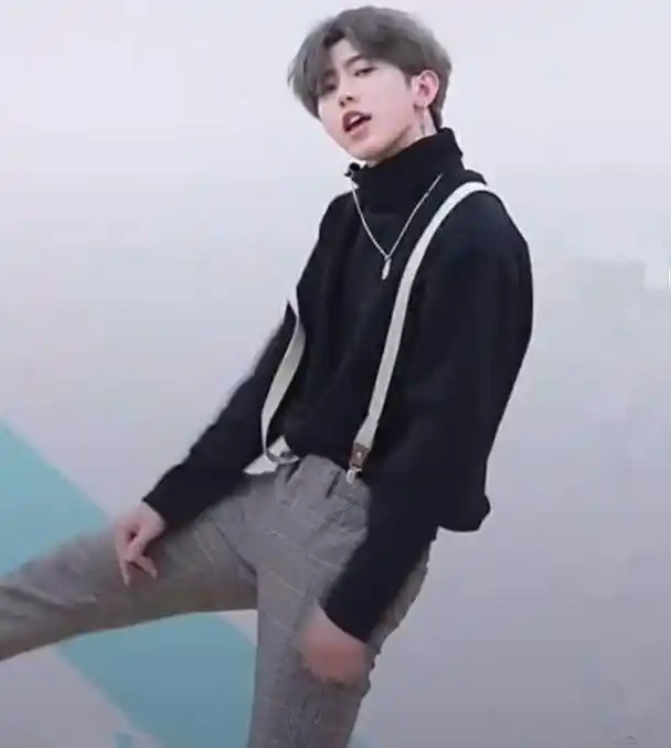 蔡徐坤还不回应这些消息?现在已经错过了处理危机公关的黄金时间