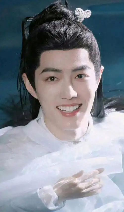 肖战笑容杀!娱乐圈最治愈的笑容!太喜欢了!