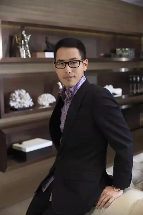 【商会瞭望窗】专访 | 汤子嘉:做善于创新的"二代"_汤臣