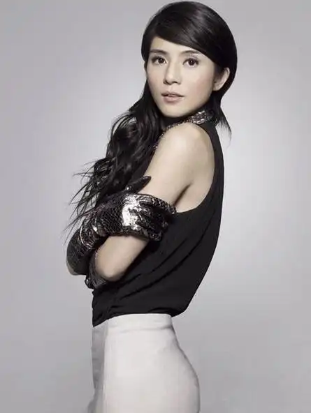 吴奇隆前女友样貌才华不输刘诗诗却在一个负债男人身上耗十六年