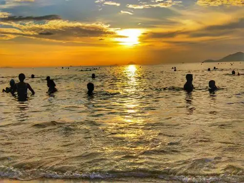 越南大叻市海边晨曦