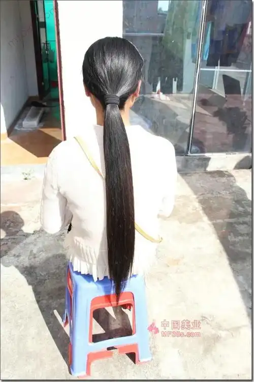 剪下乡村妹子的过腰秀发-发之美198#(34) 剪发_中国长发